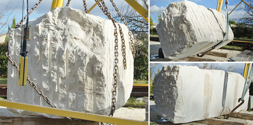 Bloc de pierre scié en tranches